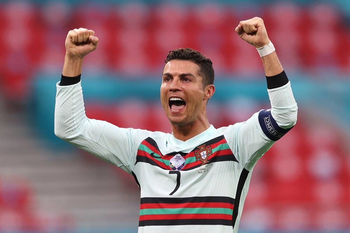 108d1060227t8365l9 ronaldo bo dao nha h