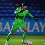 Petr Cech bất ngờ tái xuất ở Chelsea: Mới 2 phút đã sai lầm thủng lưới