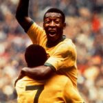 Ronaldo ghi bàn như máy: Đá tới bao nhiêu tuổi mới có 1238 bằng Pele?