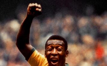 Ronaldo ghi bàn như máy: Đá tới bao nhiêu tuổi mới có 1238 bằng Pele?