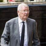 Liverpool 258 phút tịt ngòi, bị MU bắt kịp: Sir Alex vẫn khen HLV Klopp