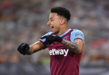 Lingard tỏa sáng, West Ham chen chân vào top 4 Premier League