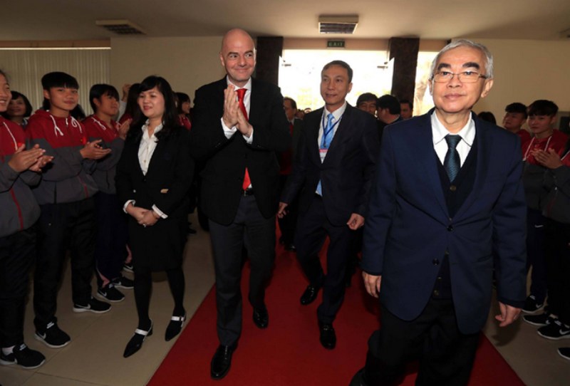 Gianni Infantino là ai và những đóng góp của ông cho bóng đá 3 Gianni đã truyền ngọn lửa nhiệt huyết cho thể thao Việt Nam