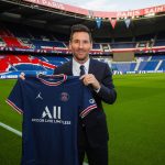 Messi hoàn tất thủ tục cập bến Parc des Princes ở Paris