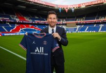 Messi hoàn tất thủ tục cập bến Parc des Princes ở Paris