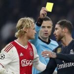 Tẩy thẻ là gì? Mục đích việc tẩy thẻ trong bóng đá? Tẩy thẻ là gì và mục đích của việc tẩy thẻ trong bóng đá